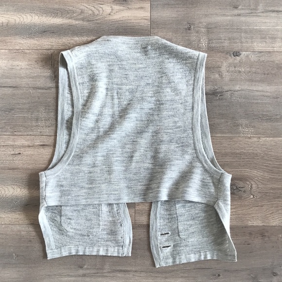 100% Merino Wool Cropped Vest - Picture 2 of 5